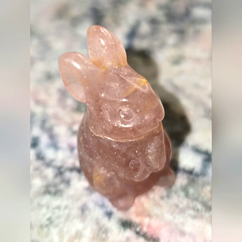 Strawberry Quartz Rabbit ππ - Picture 1 of 3